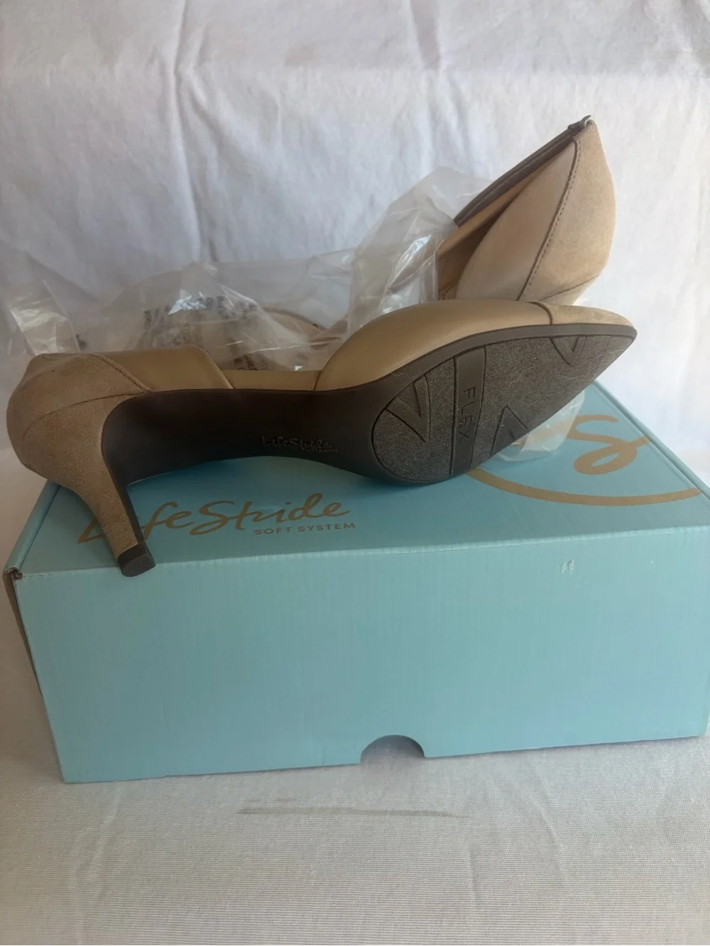 Life Stride chic pointed